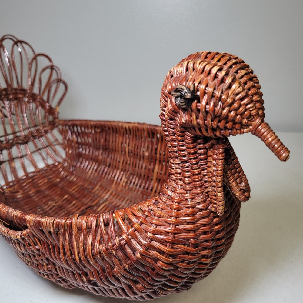 Turkey Roll Bread Basket Vintage Wicker Thanksgiving Brown Handwoven 15‎ Inch